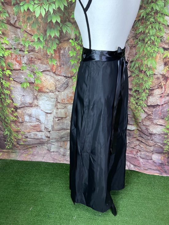 VINTAGE JESSICA MCCLINTOCK FOR GENNE SACK Black Sayin Wrap Skirt, 13 - Picture 4 of 8